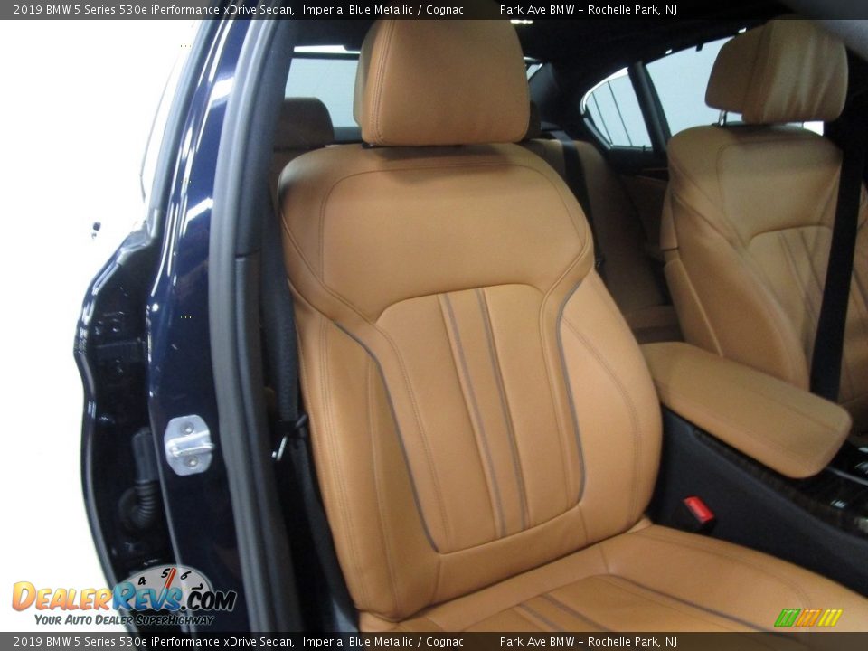 2019 BMW 5 Series 530e iPerformance xDrive Sedan Imperial Blue Metallic / Cognac Photo #14