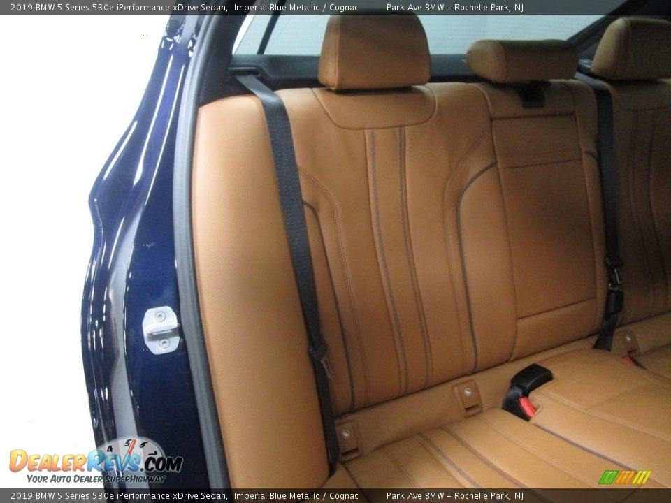 2019 BMW 5 Series 530e iPerformance xDrive Sedan Imperial Blue Metallic / Cognac Photo #17