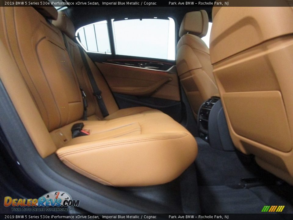 2019 BMW 5 Series 530e iPerformance xDrive Sedan Imperial Blue Metallic / Cognac Photo #18
