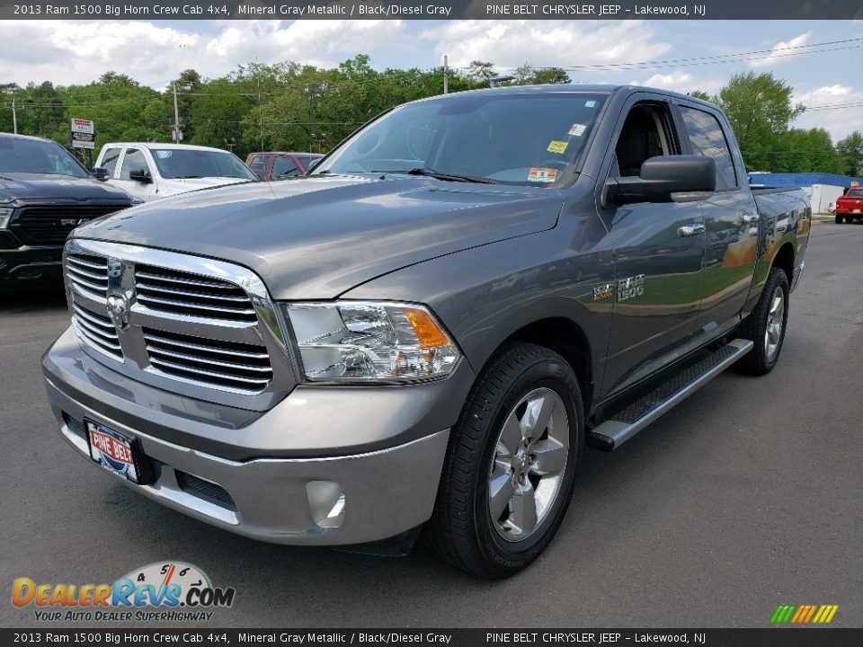 2013 Ram 1500 Big Horn Crew Cab 4x4 Mineral Gray Metallic / Black/Diesel Gray Photo #3