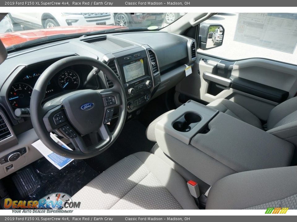 2019 Ford F150 XL SuperCrew 4x4 Race Red / Earth Gray Photo #4