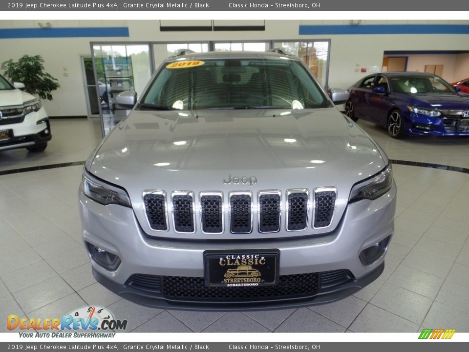 2019 Jeep Cherokee Latitude Plus 4x4 Granite Crystal Metallic / Black Photo #2