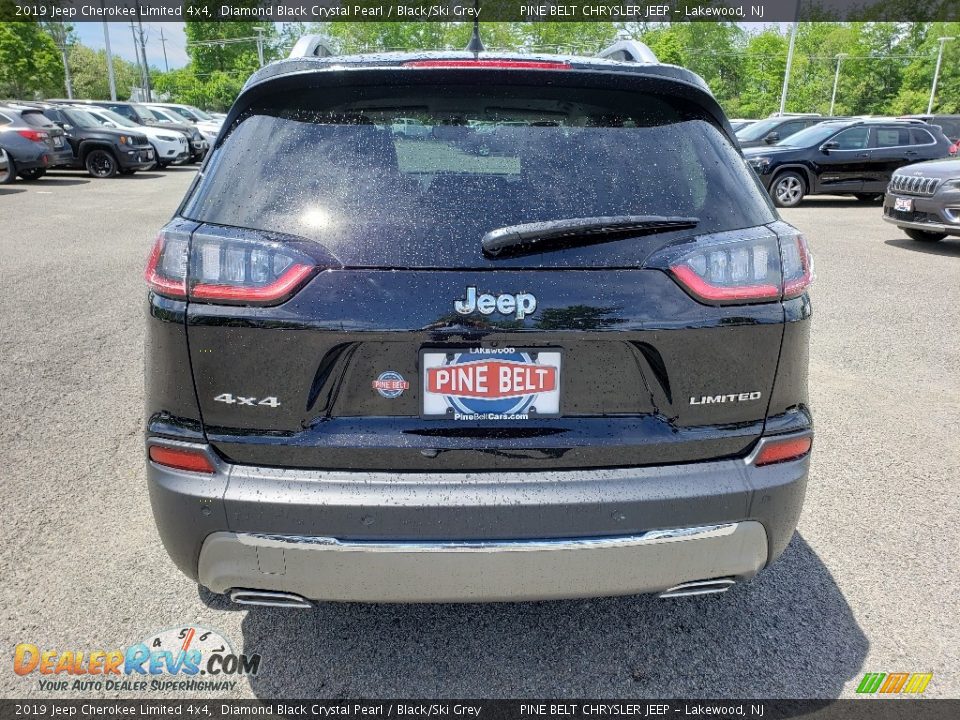2019 Jeep Cherokee Limited 4x4 Diamond Black Crystal Pearl / Black/Ski Grey Photo #5