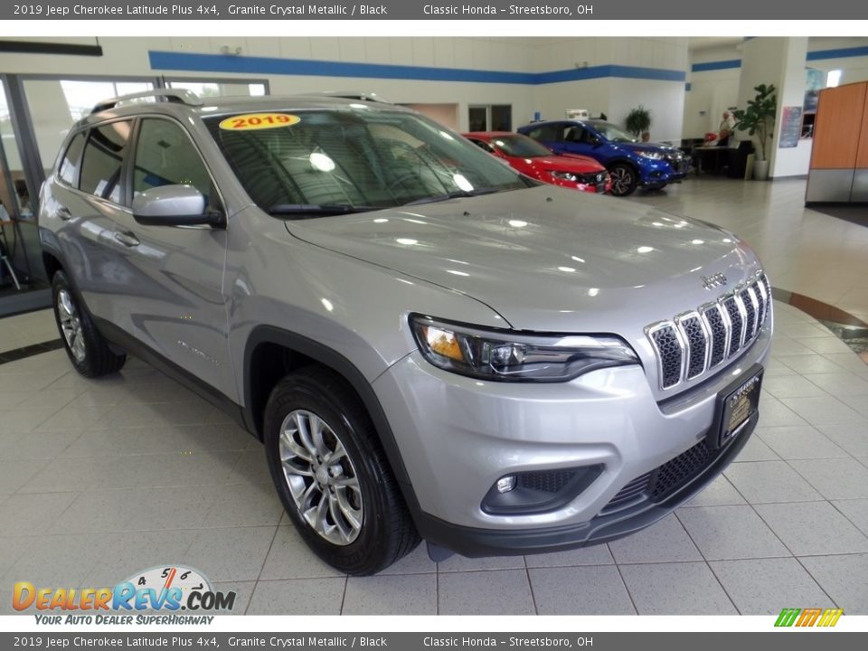2019 Jeep Cherokee Latitude Plus 4x4 Granite Crystal Metallic / Black Photo #3