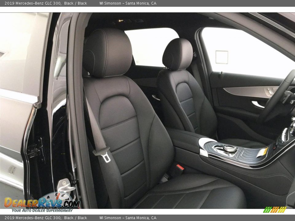 2019 Mercedes-Benz GLC 300 Black / Black Photo #5
