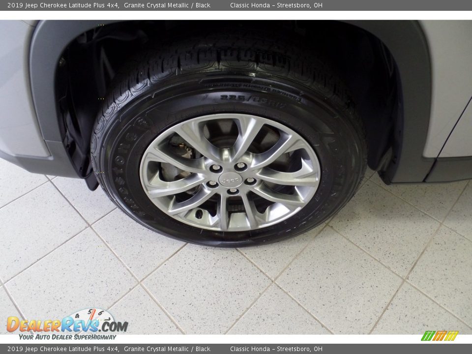 2019 Jeep Cherokee Latitude Plus 4x4 Granite Crystal Metallic / Black Photo #12
