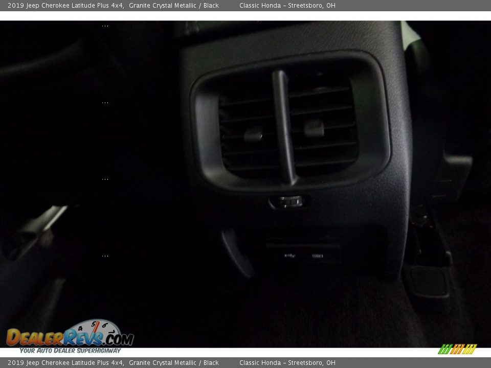 2019 Jeep Cherokee Latitude Plus 4x4 Granite Crystal Metallic / Black Photo #20