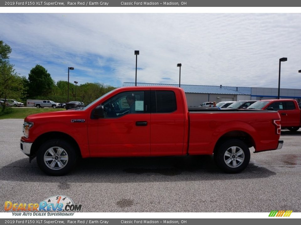 2019 Ford F150 XLT SuperCrew Race Red / Earth Gray Photo #2
