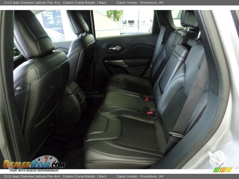 2019 Jeep Cherokee Latitude Plus 4x4 Granite Crystal Metallic / Black Photo #25