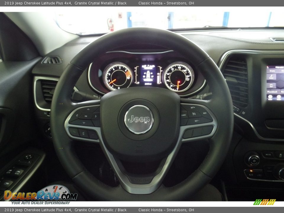 2019 Jeep Cherokee Latitude Plus 4x4 Granite Crystal Metallic / Black Photo #29