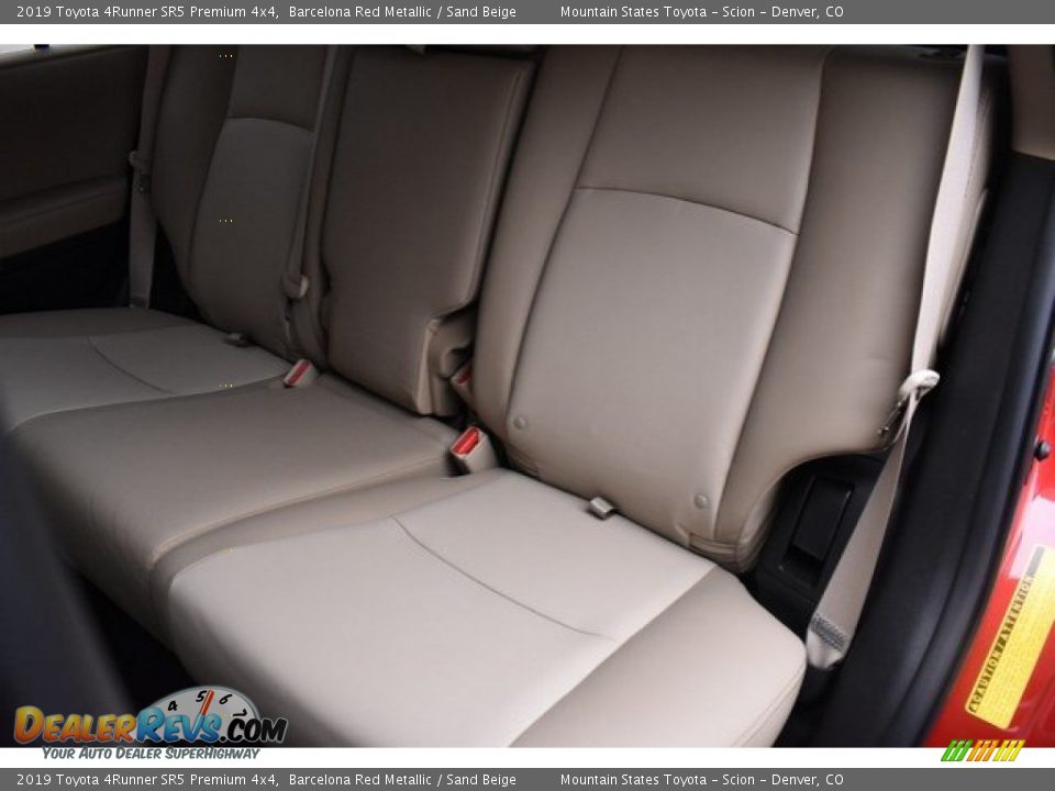 2019 Toyota 4Runner SR5 Premium 4x4 Barcelona Red Metallic / Sand Beige Photo #10