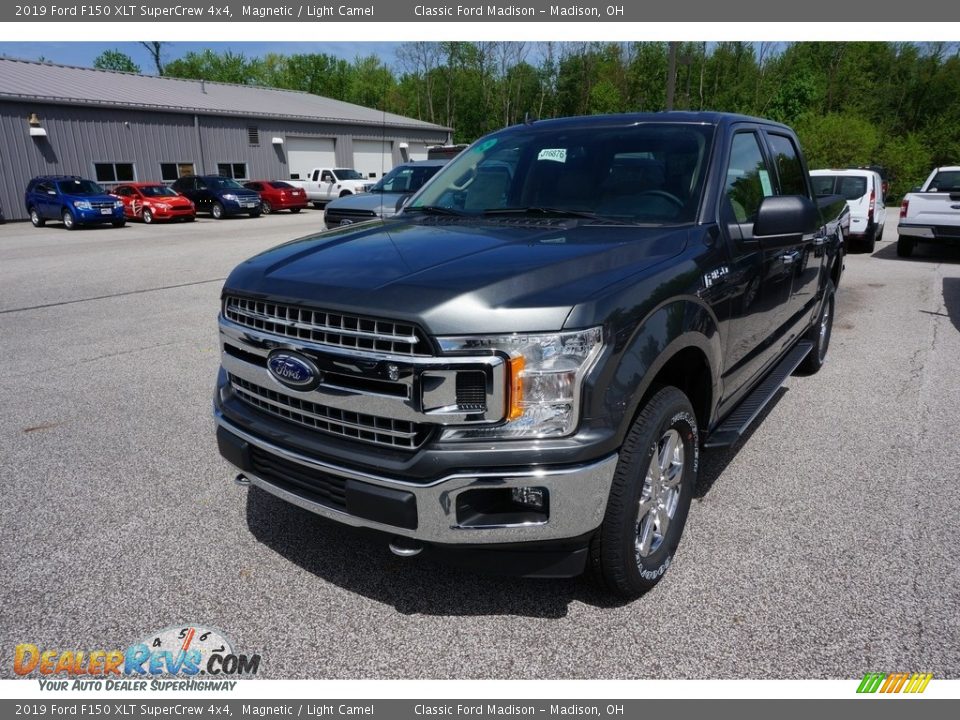 2019 Ford F150 XLT SuperCrew 4x4 Magnetic / Light Camel Photo #1