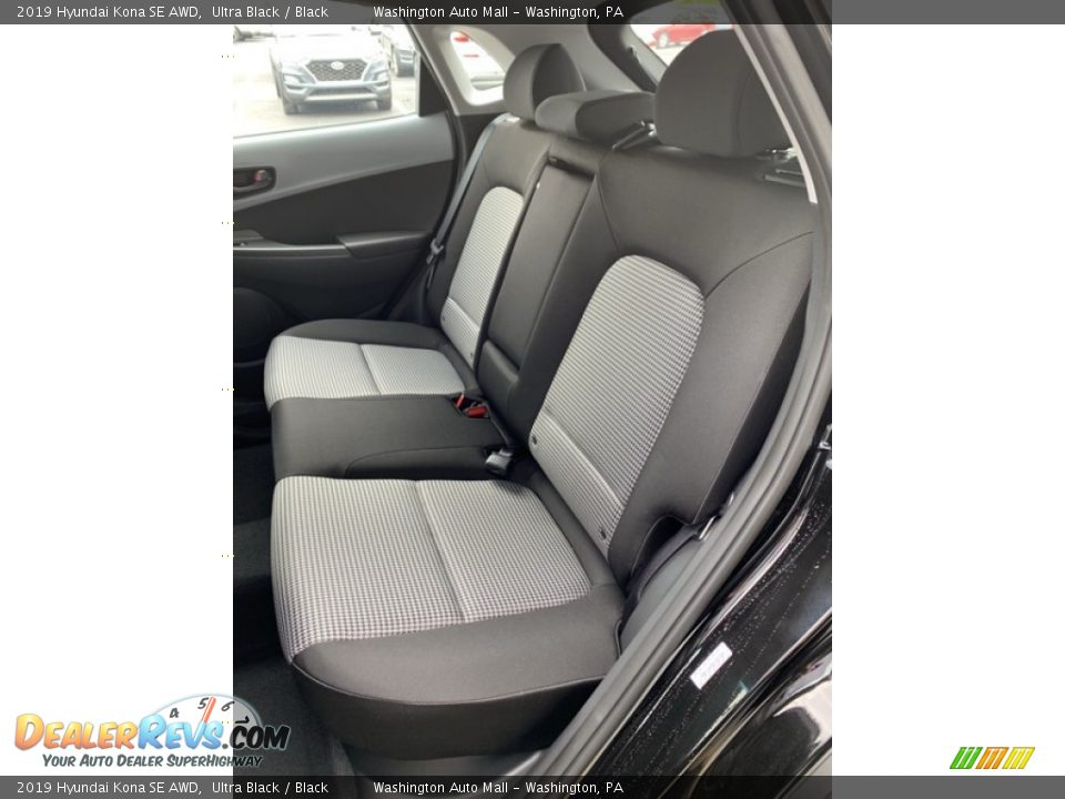 Rear Seat of 2019 Hyundai Kona SE AWD Photo #19