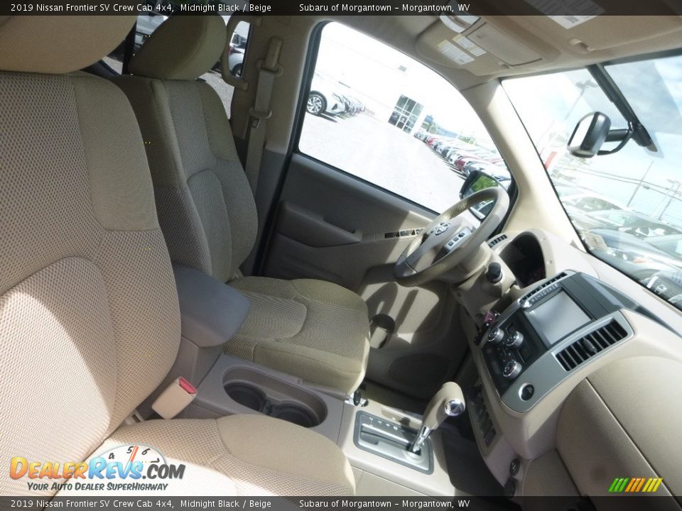 Beige Interior - 2019 Nissan Frontier SV Crew Cab 4x4 Photo #9