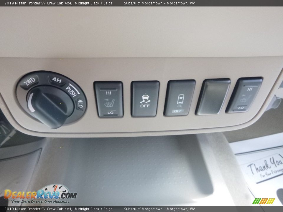 Controls of 2019 Nissan Frontier SV Crew Cab 4x4 Photo #20