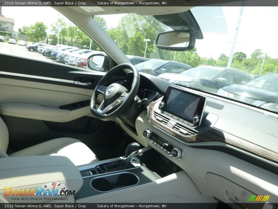 2019 Nissan Altima SL AWD Super Black / Gray Photo #11