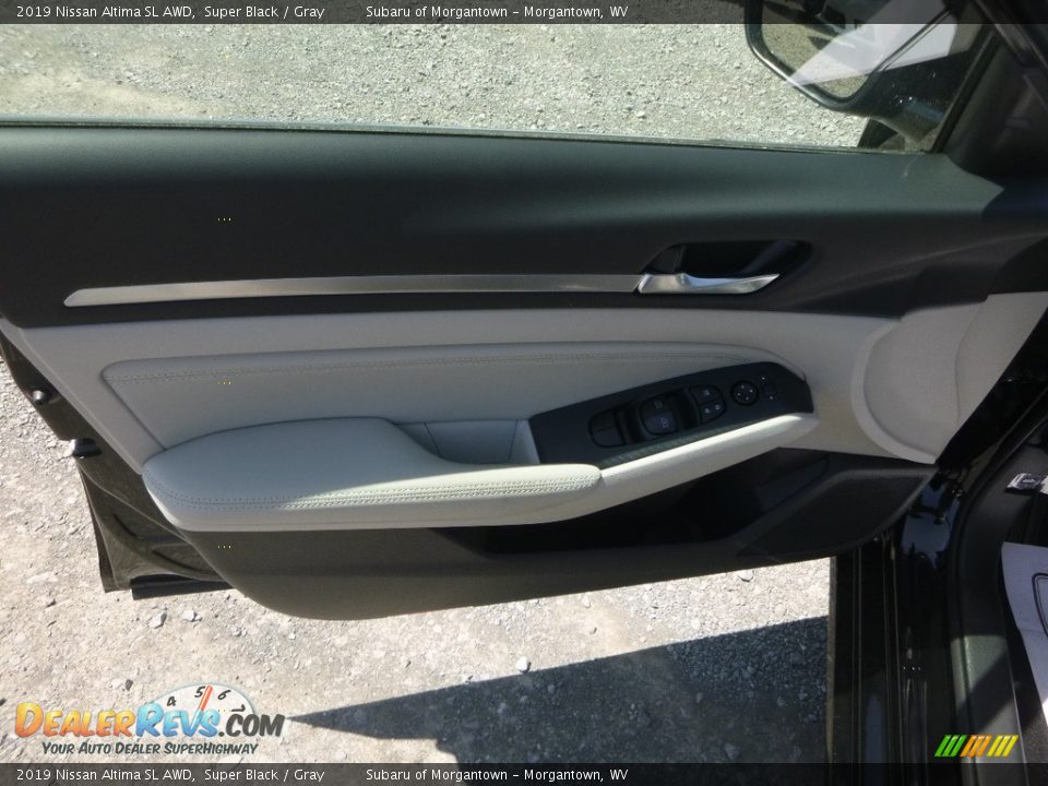 2019 Nissan Altima SL AWD Super Black / Gray Photo #14