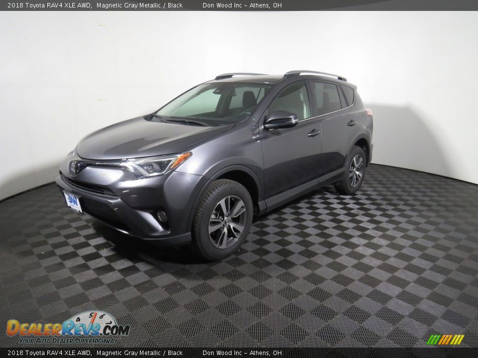 2018 Toyota RAV4 XLE AWD Magnetic Gray Metallic / Black Photo #8