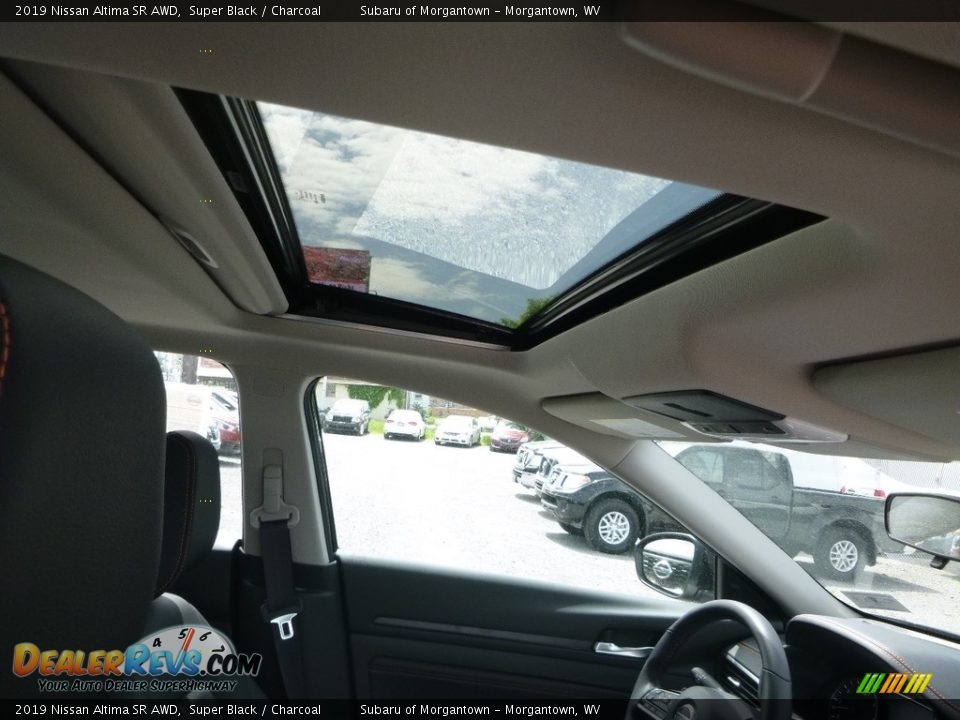Sunroof of 2019 Nissan Altima SR AWD Photo #12