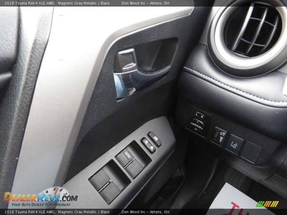 2018 Toyota RAV4 XLE AWD Magnetic Gray Metallic / Black Photo #34