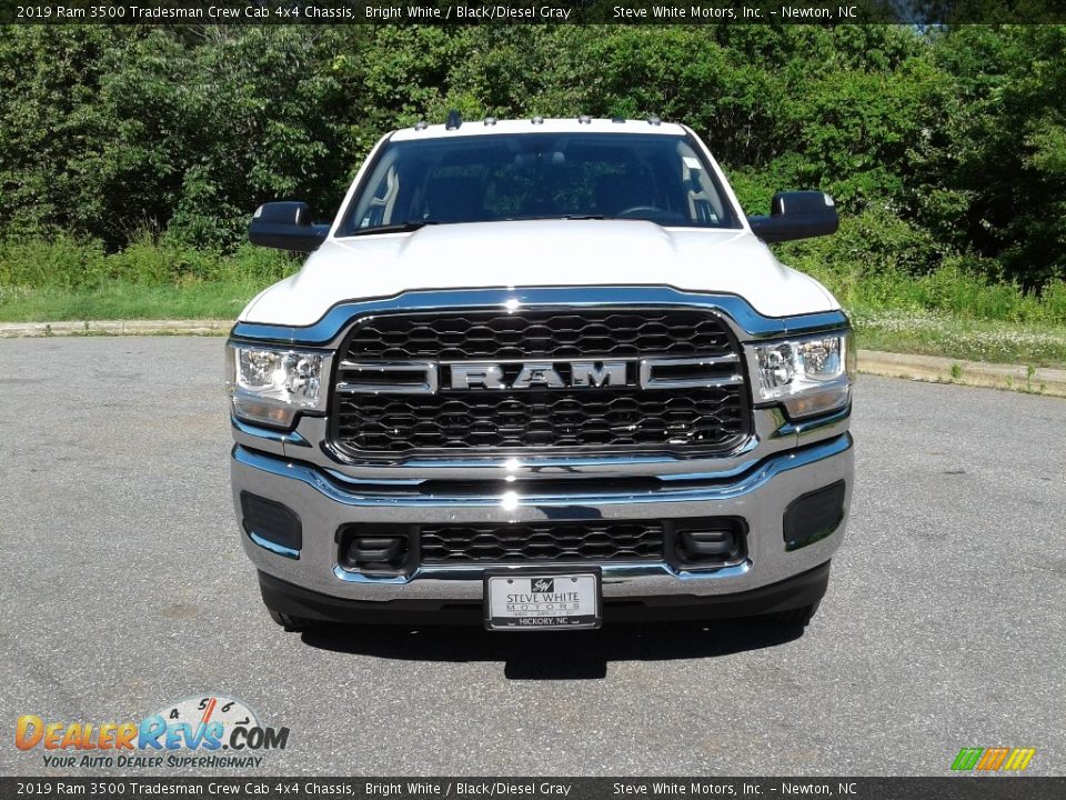 2019 Ram 3500 Tradesman Crew Cab 4x4 Chassis Bright White / Black/Diesel Gray Photo #3