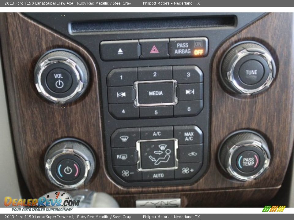 2013 Ford F150 Lariat SuperCrew 4x4 Ruby Red Metallic / Steel Gray Photo #25