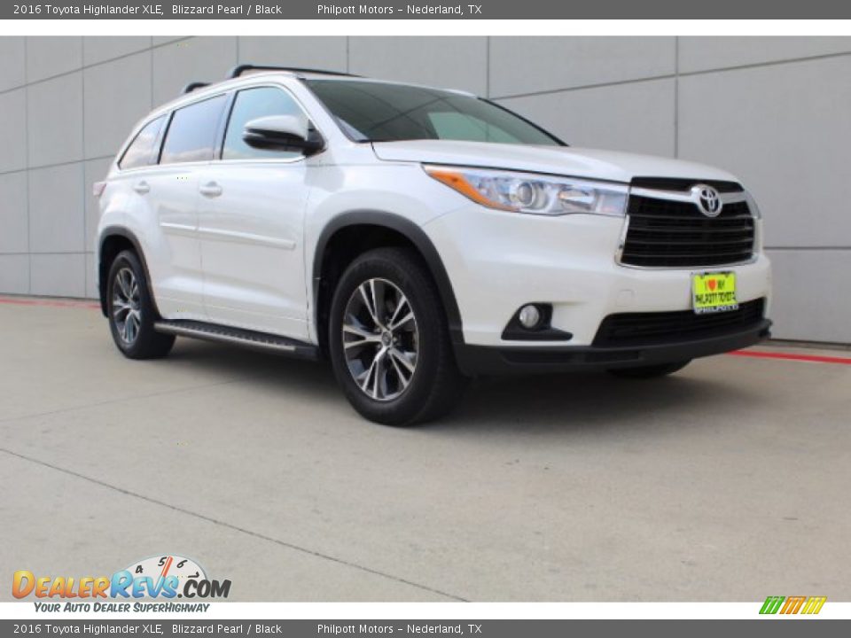 2016 Toyota Highlander XLE Blizzard Pearl / Black Photo #2