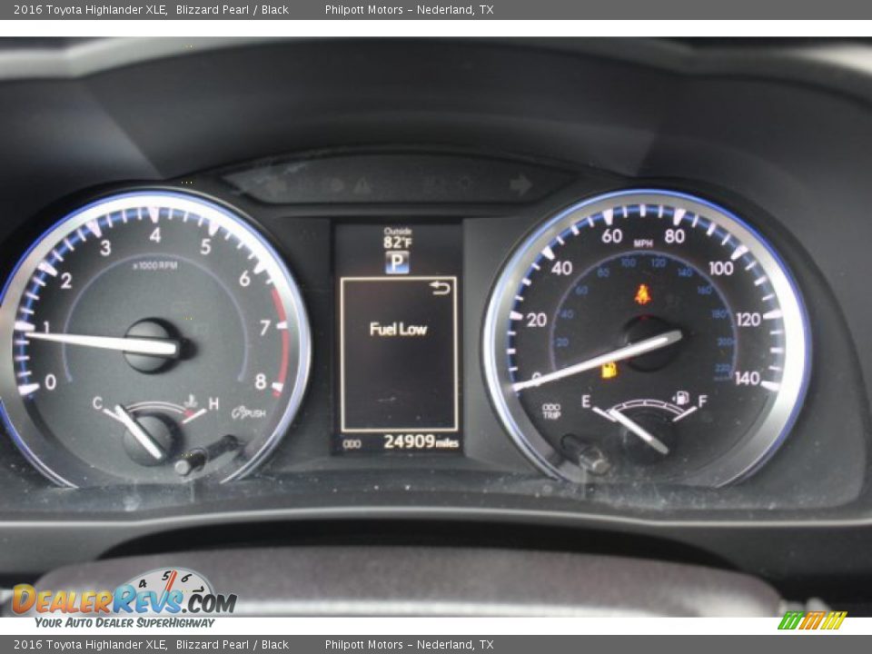 2016 Toyota Highlander XLE Blizzard Pearl / Black Photo #6