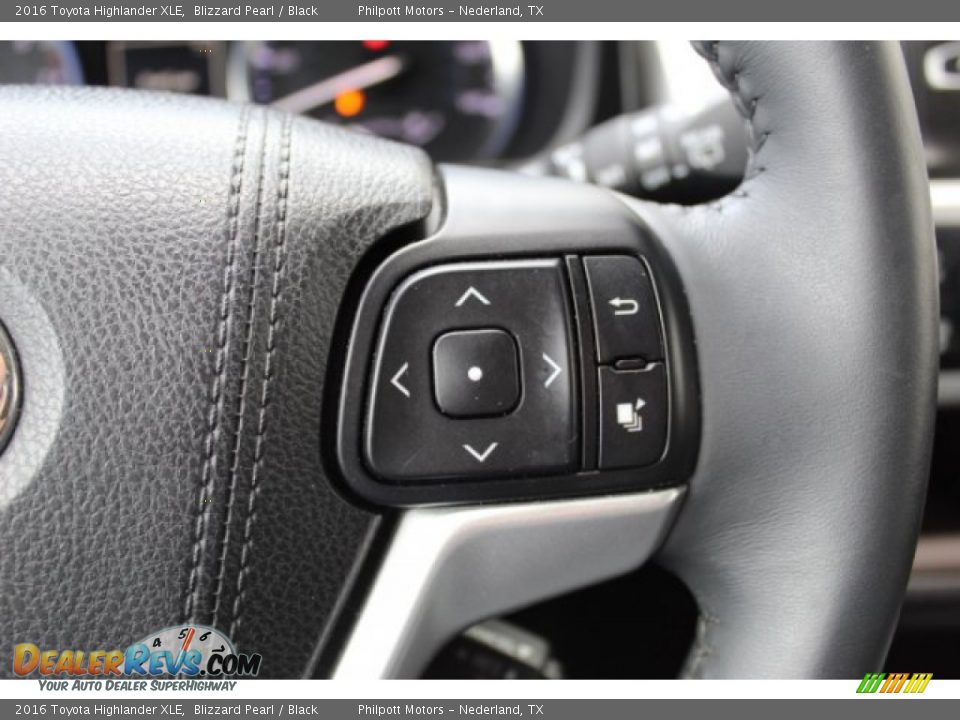 2016 Toyota Highlander XLE Blizzard Pearl / Black Photo #11