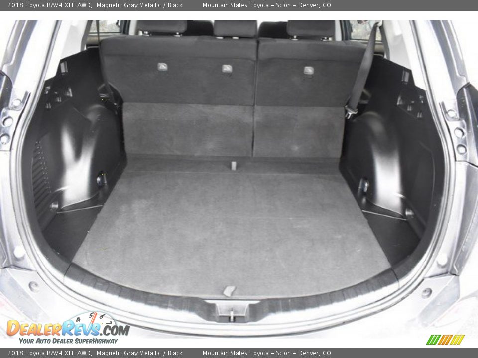 2018 Toyota RAV4 XLE AWD Magnetic Gray Metallic / Black Photo #27
