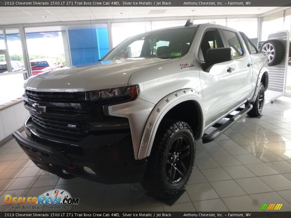 2019 Chevrolet Silverado 1500 LT Z71 Trail Boss Crew Cab 4WD Silver Ice Metallic / Jet Black Photo #10