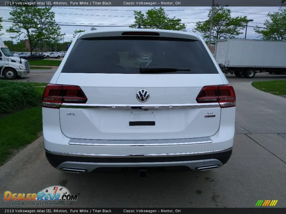2019 Volkswagen Atlas SEL 4Motion Pure White / Titan Black Photo #5