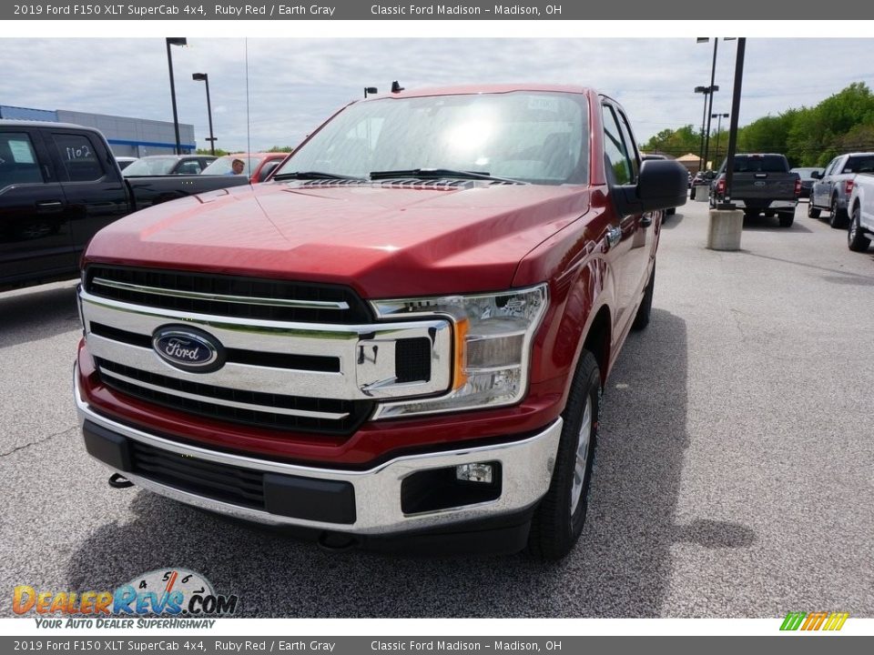 2019 Ford F150 XLT SuperCab 4x4 Ruby Red / Earth Gray Photo #1