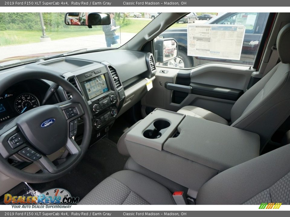 2019 Ford F150 XLT SuperCab 4x4 Ruby Red / Earth Gray Photo #4