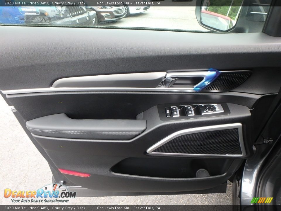 Door Panel of 2020 Kia Telluride S AWD Photo #15