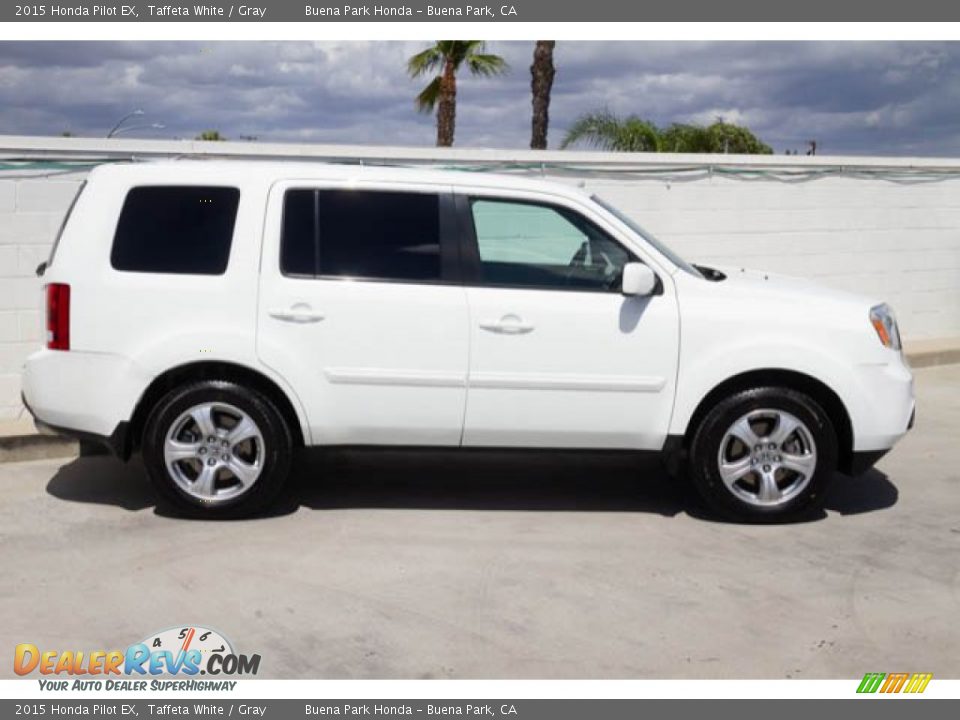 2015 Honda Pilot EX Taffeta White / Gray Photo #12