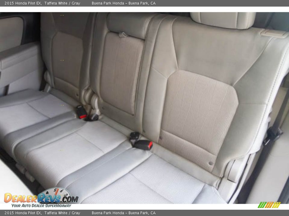 2015 Honda Pilot EX Taffeta White / Gray Photo #16