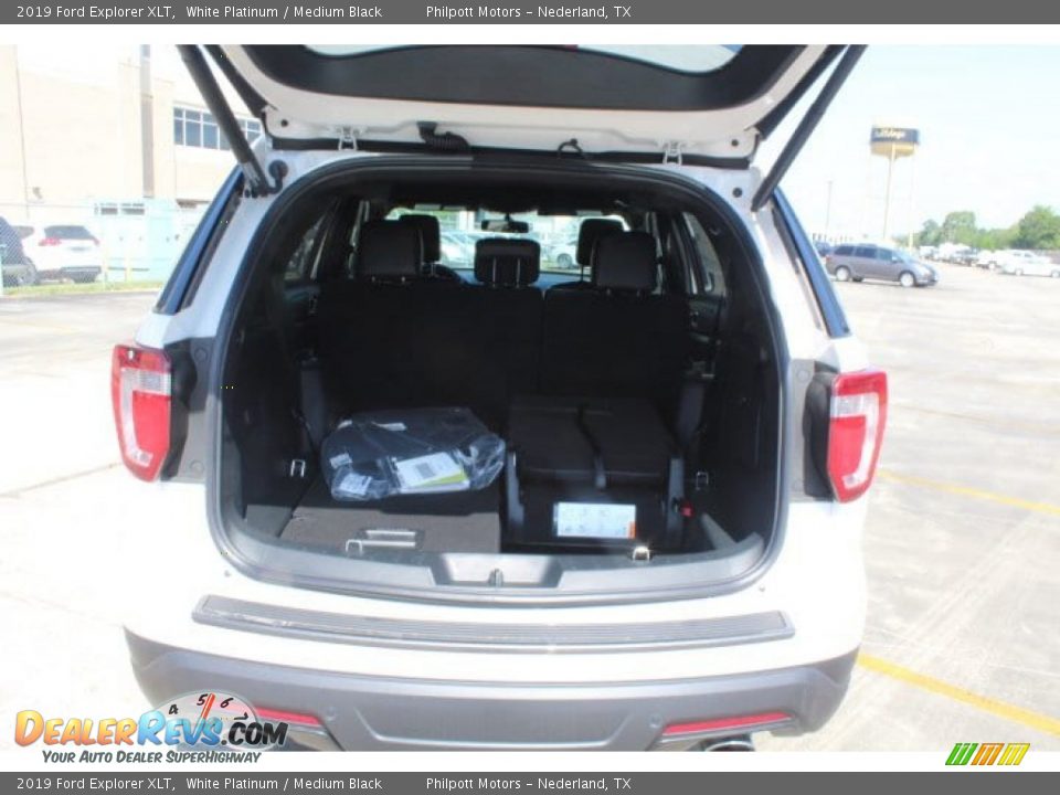 2019 Ford Explorer XLT White Platinum / Medium Black Photo #22