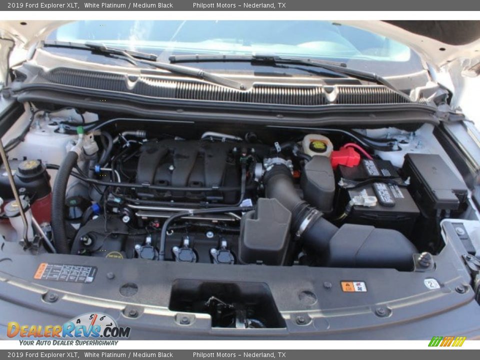 2019 Ford Explorer XLT White Platinum / Medium Black Photo #24