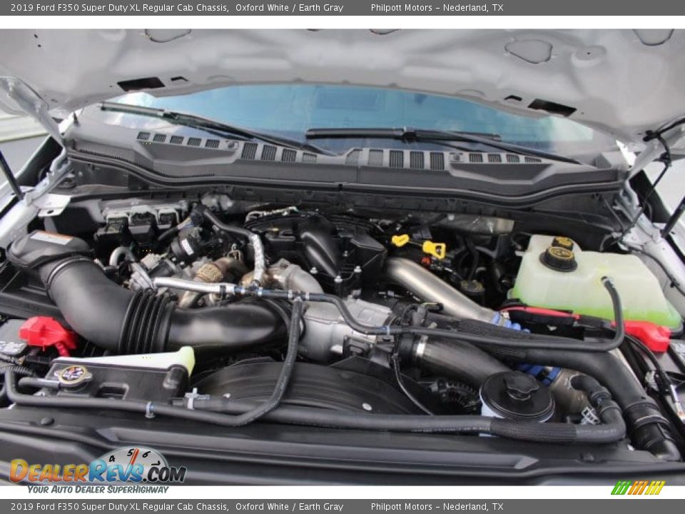 2019 Ford F350 Super Duty XL Regular Cab Chassis Oxford White / Earth Gray Photo #18