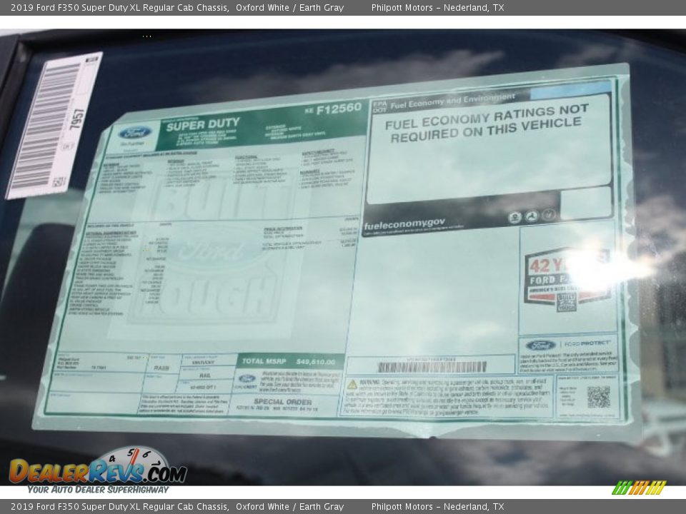 2019 Ford F350 Super Duty XL Regular Cab Chassis Oxford White / Earth Gray Photo #19