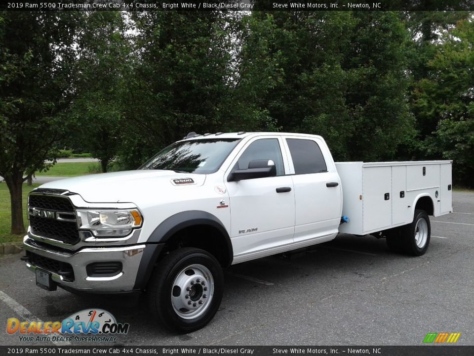 2019 Ram 5500 Tradesman Crew Cab 4x4 Chassis Bright White / Black/Diesel Gray Photo #2