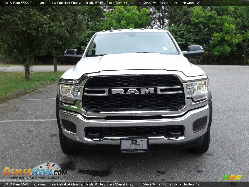 2019 Ram 5500 Tradesman Crew Cab 4x4 Chassis Bright White / Black/Diesel Gray Photo #3