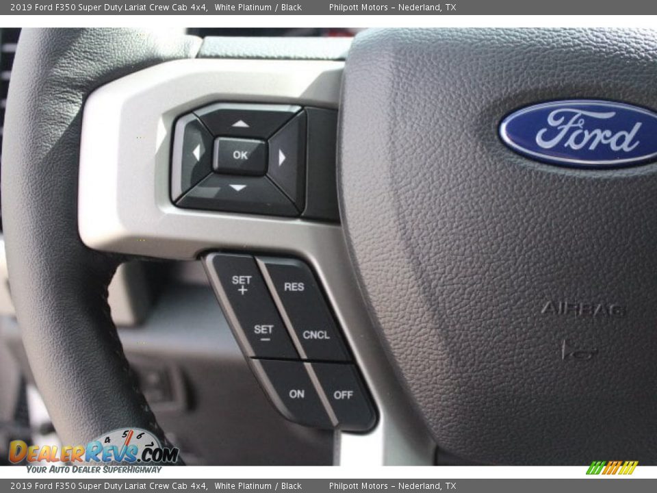 2019 Ford F350 Super Duty Lariat Crew Cab 4x4 White Platinum / Black Photo #16