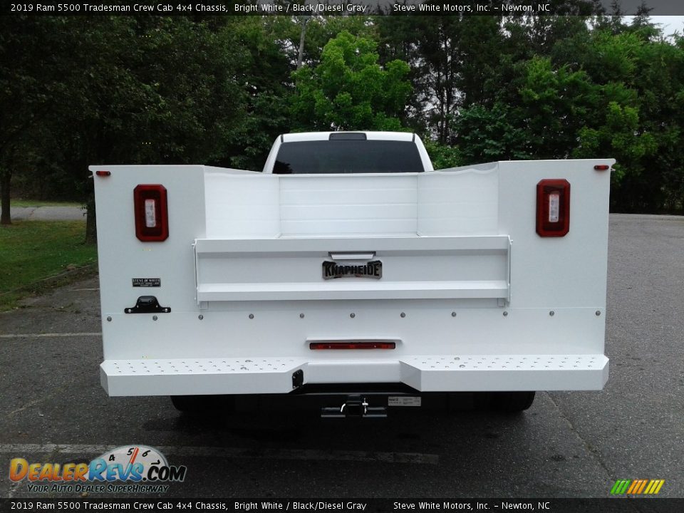 2019 Ram 5500 Tradesman Crew Cab 4x4 Chassis Bright White / Black/Diesel Gray Photo #7