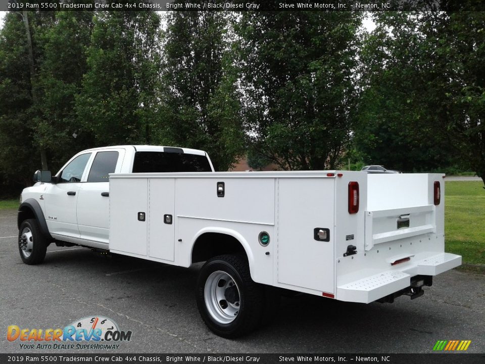 2019 Ram 5500 Tradesman Crew Cab 4x4 Chassis Bright White / Black/Diesel Gray Photo #8