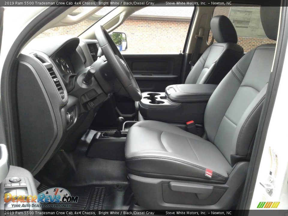 2019 Ram 5500 Tradesman Crew Cab 4x4 Chassis Bright White / Black/Diesel Gray Photo #10