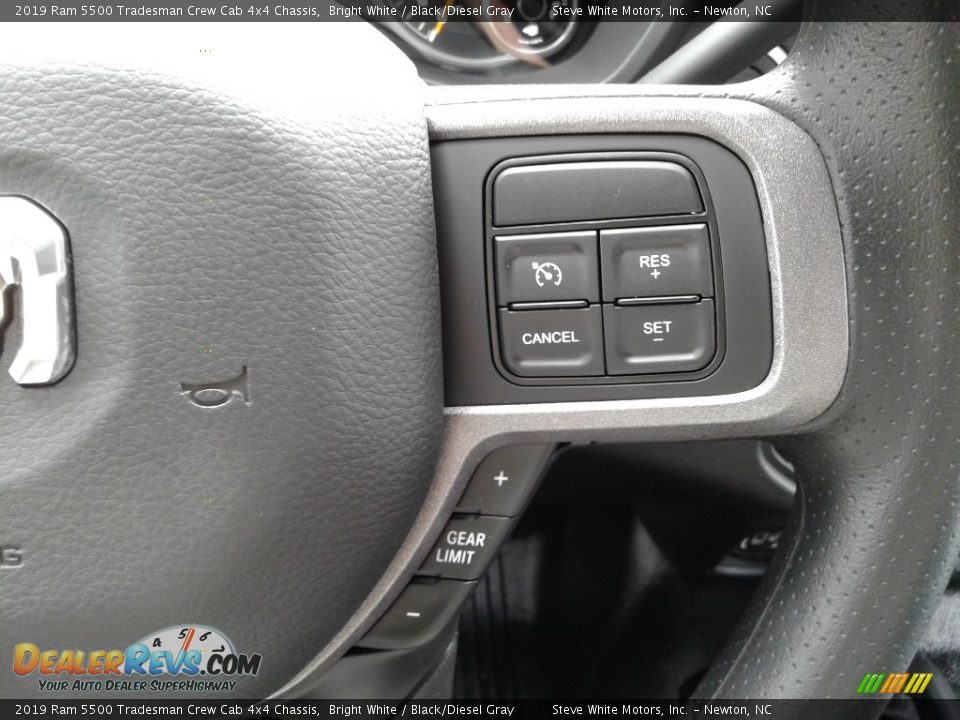 2019 Ram 5500 Tradesman Crew Cab 4x4 Chassis Bright White / Black/Diesel Gray Photo #16