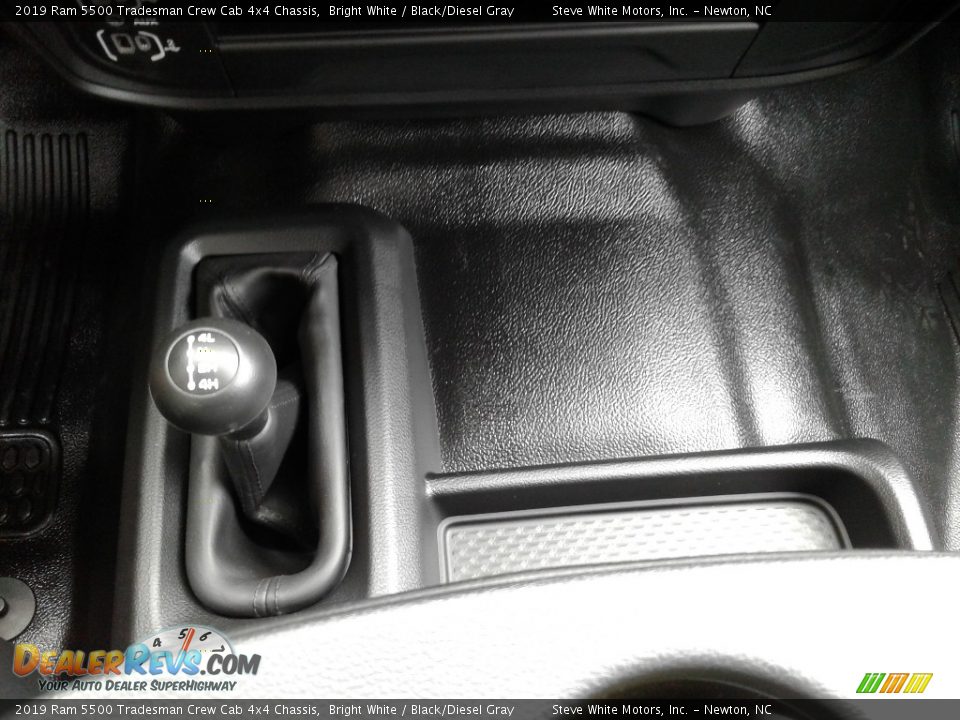 2019 Ram 5500 Tradesman Crew Cab 4x4 Chassis Bright White / Black/Diesel Gray Photo #21