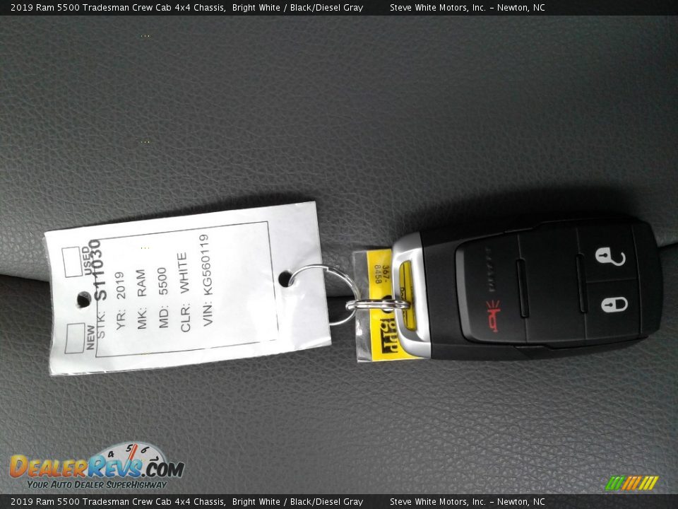 2019 Ram 5500 Tradesman Crew Cab 4x4 Chassis Bright White / Black/Diesel Gray Photo #25